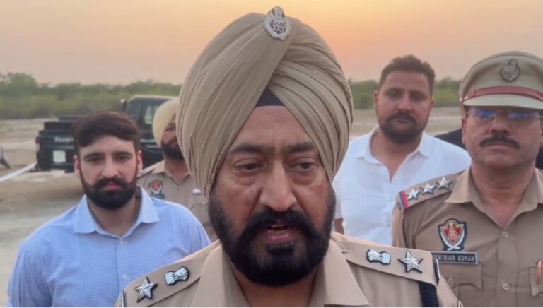 ਫਿਰੋਜ਼ਪੁਰ ਪੁਲਿਸ ਦੇ ਗੈਂਗਸਟਰਾਂ ਵਿਚਾਲੇ ਮੁਕਾਬਲੇ 2 ਜਣਿਆਂ ਨੂੰ ਜ਼ਖਮੀ ਹਾਲਤ ’ਚ ਕੀਤਾ ਗ੍ਰਿਫਤਾਰ ਪੁਲਿਸ ਨੇ ਹਸਪਤਾਲ ਭਰਤੀ ਕਰਵਾ ਕੇ ਜਾਂਚ ਕੀਤੀ ਸ਼ੁਰੂ
