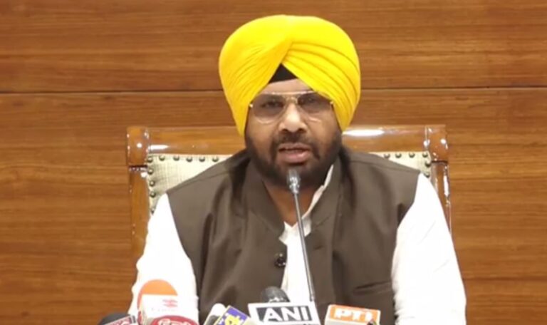 ਕੈਬਨਿਟ ਮੰਤਰੀ ਹਰਭਜਨ ਸਿੰਘ ਈਟੀਓ ਦੀ ਕਿਸਾਨਾਂ ਨੂੰ ਅਪੀਲ/ ਝੋਨੇ ਦੀ ਸਿੱਧੀ ਬਿਜਾਈ ਨੂੰ ਤਰਜੀਹ ਦੇਣ ਦੀ ਦਿੱਤੀ ਸਲਾਹ/ ਸਿੱਧੀ ਬਿਜਾਈ ਨਾਲ ਪਾਣੀ ਤੇ ਖਰਚਾ ਬਚਣ ਦੀ ਕੀਤਾ ਦਾਅਵਾ