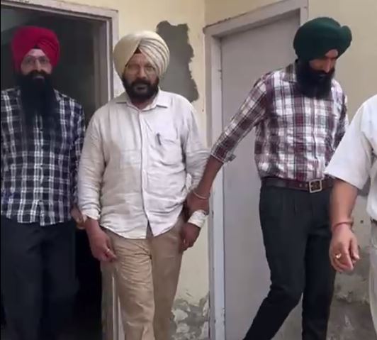 ਤਰਨ ਤਾਰਨ ’ਚ ਵਿਜੀਲੈਂਸ ਹੱਥੇ ਚੜ੍ਹਿਆ ਰਿਸ਼ਵਤਖੋਰ ਏਐਸਆਈ/ 10 ਹਜ਼ਾਰ ਰਿਸ਼ਵਤ ਲੈਂਦੇ ਨੂੰ ਟਰੈਕ ਲਾ ਕੇ ਕੀਤਾ ਗ੍ਰਿਫਤਾਰ