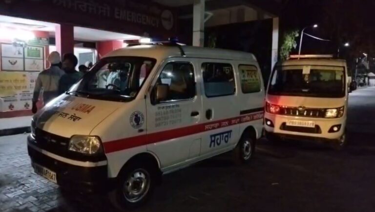 ਬਠਿੰਡਾ ’ਚ ਭਿਆਨਕ ਸੜਕ ਹਾਦਸੇ ਦੌਰਾਨ ਤਿੰਨ ਦੀ ਮੌਤ/ ਮ੍ਰਿਤਕਾਂ ’ਚ ਦੋ ਮਹਿਲਾਵਾਂ ਤੇ ਇਕ ਨੌਜਵਾਨ ਸ਼ਾਮਲ/ ਟਰਾਲੇ ਦੀ ਲਪੇਟ ’ਚ ਆਉਣ ਕਾਰਨ ਗਈ ਜਾਨ