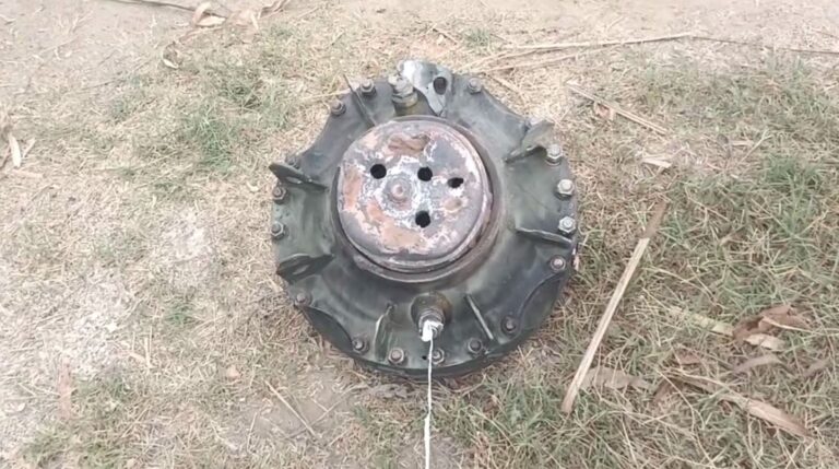 ਹੁਸ਼ਿਆਰਪੁਰ ’ਚ ਵੀ ਸੁਣਾਈ ਦਿੱਤੀ ਧਮਾਕੇ ਦੀ ਆਵਾਜ਼/ ਪਿੰਡ ਸੰਗਰਾਂ ’ਚ ਤੜਕਸਾਰ ਡਿੱਗਿਆ ਮਿਜਾਇਲ ਦਾ ਟੁੱਕੜਾ/ ਪੁਲਿਸ ਨੇ ਟੁੱਕੜੇ ਨੂੰ ਕਬਜ਼ੇ ’ਚ ਲੈ ਕੇ ਜਾਂਚ ਕੀਤੀ ਸ਼ੁਰੂ