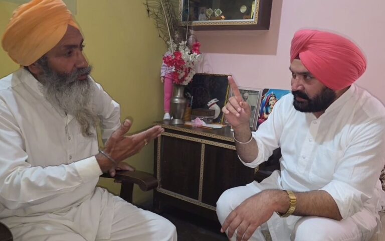 ਸਮਰਾਲਾ ’ਚ ਕਿਸਾਨ ਆਗੂ ਘਰ ਪਹੁੰਚੇ ਵਿਧਾਇਕ ਦਿਆਲਪੁਰਾ/ ਵਿਧਾਇਕ ਨੇ ਦਿੱਤੇ ਕਿਸਾਨ ਆਗੂ ਦੇ ਸਵਾਲਾਂ ਦੇ ਜਵਾਬ/ ਕਿਸਾਨ ਆਗੂ ਦੇ ਘਰ ਹੋਏ ਸਵਾਲ-ਜਵਾਬਾਂ ਦੀ ਚਰਚਾ