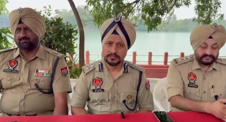 ਰੋਪੜ ਪੁਲਿਸ ਦੀ ਨਸ਼ਿਆਂ ਖਿਲਾਫ ਸਖਤੀ ਜਾਰੀ/ ਸਾਲ ਭਰ ਅੰਦਰ ਢਾਈ ਸੌ ਤੋਂ ਵਧੇਰੇ ਲੋਕਾਂ ਦੀ ਗ੍ਰਿਫ਼ਤਾਰੀ/ ਲੋਕਾਂ ਦਾ ਭਰਪੂਰ ਸਾਥ ਮਿਲਣ ਦਾ ਕੀਤਾ ਦਾਅਵਾ