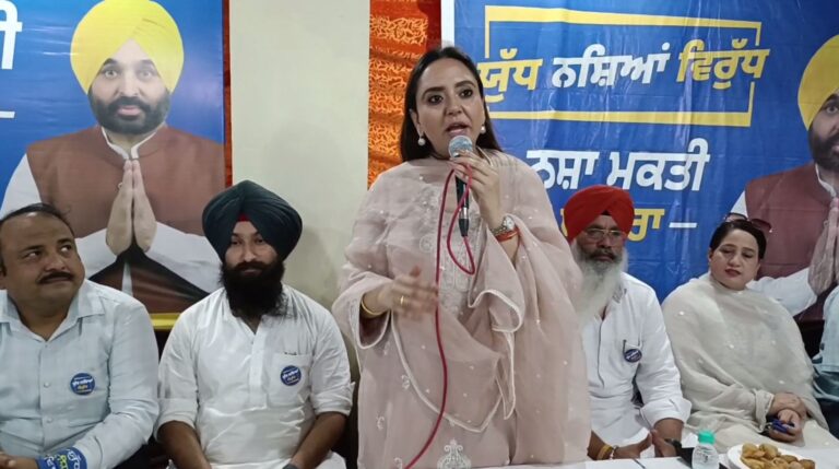 ਮੋਗਾ ’ਚ ਵਿਧਾਇਕ ਦੀ ਅਗਵਾਈ ਹੇਠ ਕੱਢੀ ਨਸ਼ਾ ਮੁਕਤੀ ਯਾਤਰਾ/ ਵਿਧਾਇਕ ਅਮਨਦੀਪ ਕੌਰ ਅਰੌੜਾ ਨੇ ਨਸ਼ਾ ਮੁਕਤ ਪੰਜਾਬ ਦਾ ਦਿੱਤਾ ਸੱਦਾ/ ਕਿਹਾ, ਜਲਦ ਨਸ਼ਾ ਮੁਕਤ ਹੋ ਕੇ ਫਿਰ ਤੋਂ ਬਣੇਗਾ ਰੰਗਲਾ ਪੰਜਾਬ