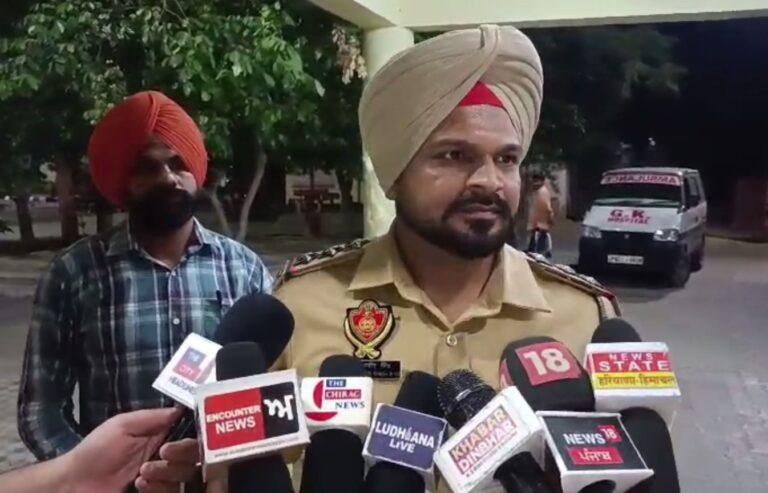 ਲੁਧਿਆਣਾ ’ਚ ਸਖਸ਼ ਦੀ ਭੇਦਭਰੀ ਹਾਲਤ ’ਚ ਮੌਤ ਦਾ ਮੁੱਦਾ ਗਰਮਾਇਆ/ ਪਰਿਵਾਰ ਨੇ ਜ਼ਹਿਰੀਲੀ ਸ਼ਰਾਬ ਕਾਰਨ ਮੌਤ ’ਤੇ ਪ੍ਰਗਟਾਇਆ ਸ਼ੱਕ/ ਪੀੜਤ ਧਿਰ ਦੇ ਹੱਕ ’ਚ ਨਿਤਰੇ ਅਕਾਲੀ ਆਗੂ ਨੇ ਵੀ ਚੁੱਕੇ ਸਵਾਲ