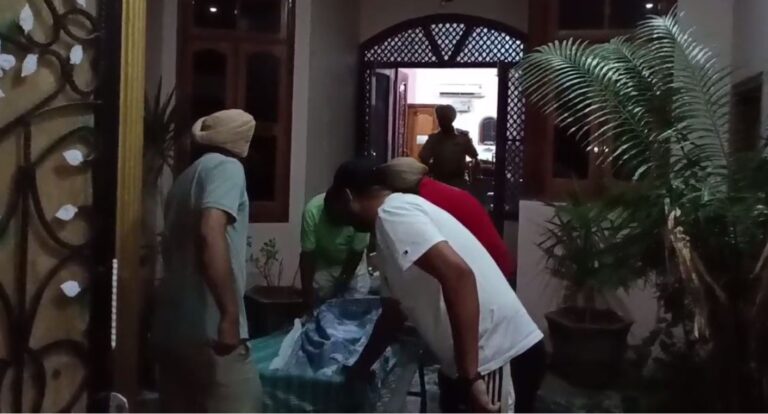 ਜਲੰਧਰ ਦੇ ਨੂਰਮਹਿਲ ’ਚ ਐਨਆਰਆਈ ਨੇ ਕੀਤੀ ਖੁਦਕੁਸ਼ੀ/ ਸਿਰ ’ਚ ਗੋਲੀ ਮਾਰ ਕੇ ਜੀਵਨ ਲੀਲਾ ਕੀਤੀ ਸਮਾਪਤ/ ਘਰ ਅੰਦਰ ਇਕੱਲਾ ਰਹਿ ਰਿਹਾ ਸੀ 85 ਸਾਲਾ ਸੇਵਾ ਸਿੰਘ