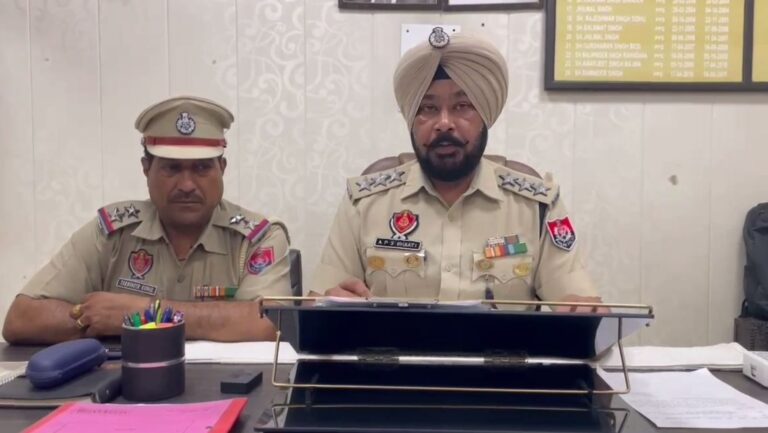 ਖੰਨਾ ’ਚੋਂ ਤਿੰਨ ਨਾਬਾਲਿਗ ਕੁੜੀਆਂ ਭੇਦਭਰੀ ਹਾਲਤ ’ਚ ਲਾਪਤਾ/ ਤਿੰਨ ਦਿਨਾਂ ਤਕ ਵੀ ਨਹੀਂ ਲੱਗ ਸਕਿਆ ਸੁਰਾਗ/ ਪੁਲਿਸ ਨੇ ਟੀਮਾਂ ਬਣਾ ਕੇ ਭਾਲ ਕੀਤੀ ਸ਼ੁਰੂ