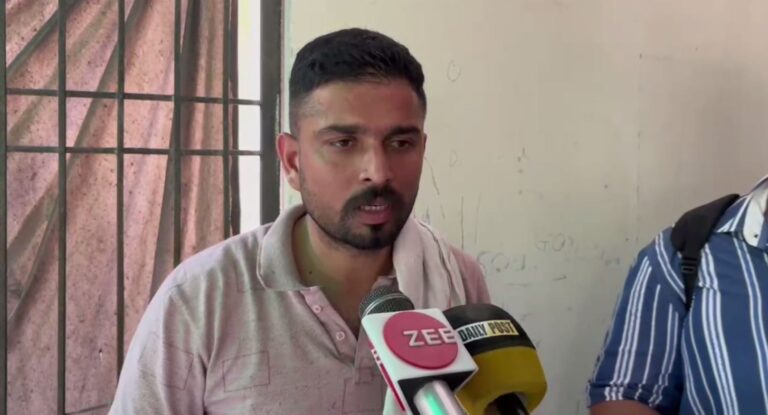 ਪਟਿਆਲਾ ’ਚ ਪੀਆਰਟੀਸੀ ਡਰਾਈਵਰ ਨਾਲ ਕੁੱਟਮਾਰ/ ਡਰਾਈਵਰਾਂ ਨੇ ਯੂਨੀਵਰਸਿਟੀ ਦੇ ਬਾਹਰ ਲਾਇਆ ਧਰਨਾ