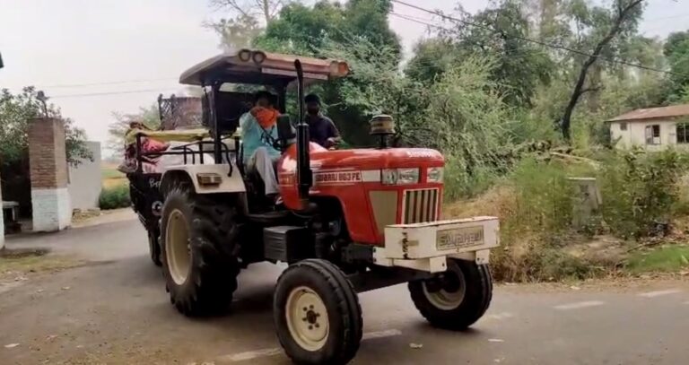 ਤਰਨ ਤਾਰਨ ਦੇ ਸਰਹੱਦੀ ਪਿੰਡਾਂ ਤੋਂ ਲੋਕਾਂ ਦਾ ਪਲਾਨ ਜਾਰੀ/ ਘਰ-ਬਾਹਰ ਛੱਡ ਸੁਰੱਖਿਅਤ ਥਾਵਾਂ ’ਤੇ ਜਾ ਰਹੇ ਲੋਕ/ ਲੋਕਾਂ ਨੇ ਜੰਗ ਦੀ ਥਾਂ ਸ਼ਾਂਤੀ ਬਣਾਈ ਰੱਖਣ ਦੀ ਕੀਤੀ ਅਪੀਲ