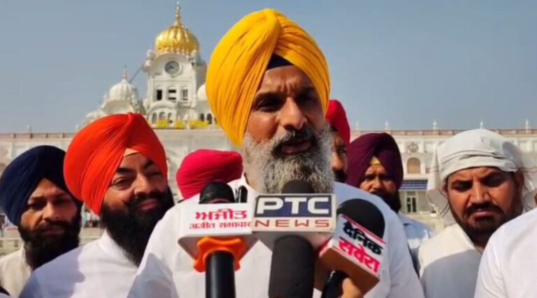 ਬਿਕਰਮ ਮਜੀਠੀਆਂ ਦਾ ਸ਼ਰਾਬ ਮਾਮਲੇ ਨੂੰ ਲੈ ਕੇ ਸਰਕਾਰ ’ਤੇ ਹਮਲਾ/ ਘਟਨਾ ’ਤੇ ਪਰਦਾ ਪਾਉਣ ਦੀ ਕੋਸ਼ਿਸ਼ ਦੇ ਲਾਏ ਇਲਜ਼ਾਮ/ ਪੋਸਟਮਾਰਟਮ ਨਾ ਕਰਵਾਉਣ ’ਤੇ ਚੁੱਕੇ ਵੀ ਸਵਾਲ