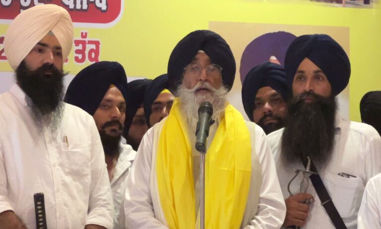 ਫਿਰੋਜਪੁਰ ’ਚ ਕੇਂਦਰ ਸਰਕਾਰ ’ਤੇ ਵਰ੍ਹੇ ਸਿਮਰਨਜੀਤ ਸਿੰਘ ਮਾਨ/ ਪੰਜਾਬ ਤੇ ਸਿੱਖਾਂ ਨੂੰ ਨੁਕਸਾਨ ਦੀਆਂ ਸਾਜ਼ਿਸ਼ਾਂ ਦੇ ਲਾਏ ਇਲਜ਼ਾਮ/ ਗੁਜਰਾਤ ਦੀ ਸਰਹੱਦ ਰਾਹੀਂ ਪਾਕਿਸਤਾਨ ਨਾਲ ਜੰਗ ਦੀ ਦਿੱਤੀ ਸਲਾਹ