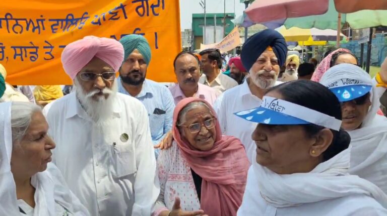 ਭਗਤ ਪੂਰਨ ਸਿੰਘ ਦੇ ਜਨਮ ਦਿਹਾੜੇ ਮੌਕੇ ਪਾਣੀ ਬਚਾਉਣ ਦਾ ਦਿੱਤਾ ਹੋਕਾ/ ਸ਼ਹਿਰ ਦੀਆਂ ਸੜਕਾਂ ਉਪਰ ਕੱਢੀ ‘ਪਾਣੀ ਬਚਾਓ ਮਨੁੱਖਤਾ ਬਚਾਓ’ ਰੈਲੀ/ ਰੈਲੀ ਵਿੱਚ ਸੜਕਾਂ ਉੱਪਰ ਆਉਂਦੇ ਜਾਂਦੇ ਲੋਕਾਂ ਨੂੰ ਪਾਣੀ ਬਚਾਉਣ ਲਈ ਦਿੱਤਾ ਸੰਦੇਸ਼