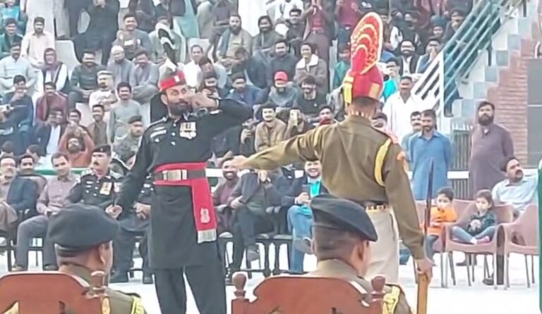 ਫਿਰੋਜ਼ਪੁਰ ਦੇ ਹੁਸੈਨੀਵਾਲਾ ਵਿਖੇ ਮੁੜ ਸ਼ੁਰੂ ਹੋਵੇਗੀ ਰਿਟਰੀਟ ਸੈਰੇਮਨੀ/ ਸ਼ਾਮ 6 ਵਜੇ ਸ਼ੁਰੂ ਹੋ ਕੇ 6:30 ਵਜੇ ਤੱਕ ਦਾ ਹੋਏਗਾ ਸਮਾਂ