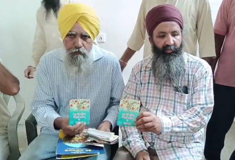 ਝਬਾਲ ਖੁਰਦ ਬੇਅਦਬੀ ਮਾਮਲੇ ’ਚ ਆਇਆ ਨਵਾਂ ਮੌੜ/ ਪਿੰਡ ਨਾਲ ਸਬੰਧਤ ਪਰਿਵਾਰ ਦੀ ਸ਼ਮੂਲੀਅਤ ਆਈ ਸਾਹਮਣੇ/  ਸੰਸਥਾ ਵੱਲੋਂ ਵੰਡੇ ਲਿਟਰੇਚਰ ਦੀ ਬਦੌਲਤ ਹੋਇਆ ਖੁਲਾਸਾ