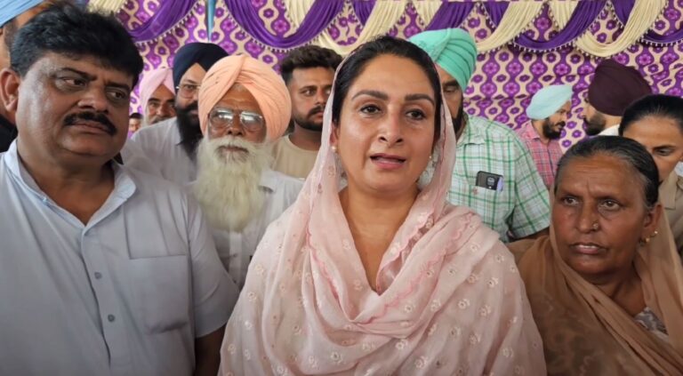 ਮਾਨਸਾ ਦੌਰੇ ਦੌਰਾਨ ਹਰਸਿਮਰਤ ਬਾਦਲ ਨੇ ਘੇਰੀ ਮਾਨ ਸਰਕਾਰ/ ਸੱਤਾ ਪ੍ਰਾਪਤੀ ਲਈ ਪੰਜਾਬੀਆਂ ਨਾਲ ਧਰੋਹ ਕਮਾਉਣ ਦੇ ਲਾਏ ਇਲਜ਼ਾਮ/ ਕਿਹਾ, ਪੰਜਾਬ ਸਿਰ 11 ਹਜ਼ਾਰ 200 ਕਰੋੜ ਰੁਪਏ ਦਾ ਬੋਝ ਪਾਇਆ