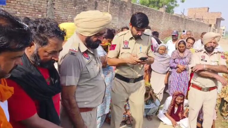 ਅਬੋਹਰ ’ਚ ਸ਼ੱਕੀ ਹਾਲਤ ’ਚ ਮਿਲੀ ਵਿਅਕਤੀ ਦੀ ਲਾਸ਼/ ਪਰਿਵਾਰ ਨੇ ਲਾਏ ਕਤਲ ਕਰਨ ਦੇ ਇਲਜ਼ਾਮ/ ਦੋ ਬੱਚਿਆਂ ਦਾ ਪਿਤਾ ਸੀ ਮ੍ਰਿਤਕ, ਪੁਲਿਸ ਕਰ ਰਹੀ ਜਾਂਚ