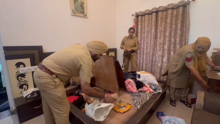 ਮੋਗਾ ਪੁਲਿਸ ਨੇ ਸ਼ਹਿਰ ਅੰਦਰ ਚਲਾਈ ਤਲਾਸ਼ੀ ਮੁਹਿੰਮ/ ਆਪਰੇਸ਼ਨ ਕਾਸੋ ਤਹਿਤ ਸ਼ੱਕੀ ਥਾਵਾਂ ਦੀ ਕੀਤੀ ਛਾਣਬੀਣ
