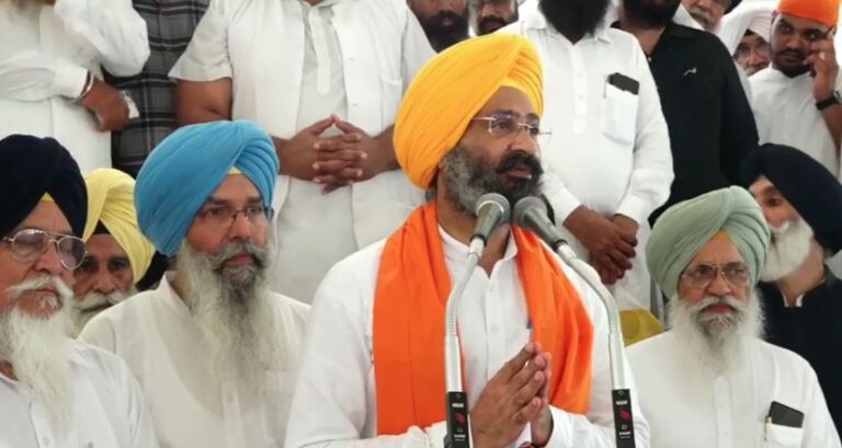 ਸੰਗਰੂਰ ਵਿਖੇ ਹੋਏ ਸੁਖਦੇਵ ਸਿੰਘ ਢੀਂਡਸਾ ਨਮਿਤ ਸ਼ਰਜਾਂਜਲੀ ਸਮਾਗਮ/ ਅੰਤਿਮ ਅਰਦਾਸ ਮੌਕੇ ਪਹੁੰਚੀ ਉੱਘੀਆਂ ਹਸਤੀਆਂ ਨੇ ਦਿੱਤੀ ਸ਼ਰਧਾਂਜਲੀ/ ਪਿਤਾ ਦੀ ਅੰਤਮ ਅਰਦਾਸ ਮੌਕੇ ਭਾਵੁਕ ਹੋਏ ਪਰਮਿੰਦਰ ਢੀਂਡਸਾ