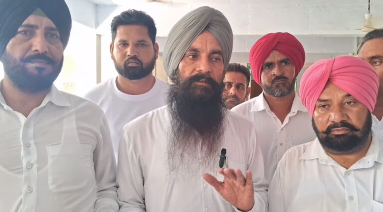 ਸਰਕਾਰ ਦੇ ਪੰਚਾਇਤਾਂ ਨੂੰ ਨਸ਼ਿਆਂ ਬਾਰੇ ਫੁਰਮਾਨ ਦਾ ਮੁੱਦਾ ਗਰਮਾਇਆ/ ਵਿਰੋਧੀ ਧਿਰਾਂ ਦੀ ਅਗਵਾਈ ਵਾਲੀਆਂ ਪੰਚਾਇਤਾਂ ਨੇ ਪ੍ਰਗਟਾਇਆ ਵਿਰੋਧ/ ਕਿਹਾ, ਪੰਚਾਇਤਾਂ ਦੀ ਥਾਂ ਪੁਲਿਸ ਤੇ ਇਟੈਲੀਜੈਂਸ ਵਿਭਾਗ ਤੋਂ ਜਾਣਕਾਰੀ ਲਵੇ ਸਰਕਾਰ