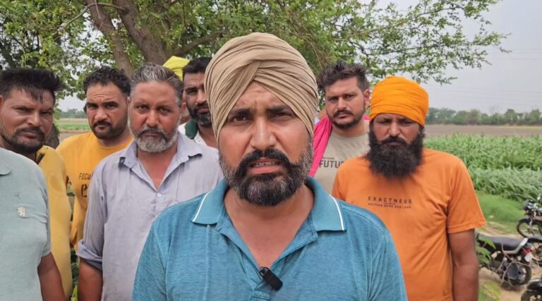 ਸੰਗਰੂਰ ’ਚ ਰਜਬਾਹੇ ਦੇ ਵਾਰ-ਵਾਰ ਟੁੱਟਣ ਤੋਂ ਕਿਸਾਨ ਦੁੱਖੀ/ ਵਾਰ ਵਾਰ ਟੁੱਟਣ ਕਾਰਨ ਕਿਸਾਨਾਂ ਦਾ ਹੋ ਰਿਹਾ ਭਾਰੀ ਨੁਕਸਾਨ/ ਕਿਸਾਨਾਂ ਨੇ ਸਥਾਈ ਹੱਲ ਕਰਨ ਦੀ ਸਰਕਾਰ ਅੱਗੇ ਲਾਈ ਗੁਹਾਰ