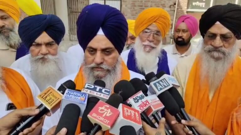 ਸ੍ਰੀ ਦਰਬਾਰ ਸਾਹਿਬ ਵਿਖੇ ਸ਼ਹੀਦ ਭਾਈ ਮਹਿੰਗਾ ਸਿੰਘ ਨਮਿਤ ਸਮਾਗਮ/ ਗੁਰਦੁਆਰਾ ਬਾਬਾ ਅਟੱਲ ਰਾਏ ਸਾਹਿਬ ਵਿਖੇ ਪਾਏ ਸ੍ਰੀ ਅਖੰਡ ਪਾਠ ਸਾਹਿਬ ਦੇ ਭੋਗ/ ਵੱਡੀ ਗਿਣਤੀ ਸੰਗਤ ਨੇ ਸ਼ਹੀਦਾਂ ਨੂੰ ਦਿੱਤੀ ਸ਼ਰਧਾਂਜਲੀ