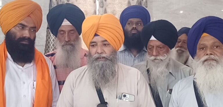 ਫਤਹਿਗੜ੍ਹ ਸਾਹਿਬ ਦੇ ਪਿੰਡ ਖਾਨਪੁਰ ਵਿਖੇ ਲਗਾਇਆ ਗੁਰਮਿਤ ਸਮਰ ਕੈਂਪ/ ਗਰਮੀਆਂ ਦੀਆਂ ਛੁੱਟੀਆਂ ਦੌਰਾਨ ਬੱਚਿਆਂ ਨੂੰ ਦਿੱਤੀ ਗੁਰਮਤਿ ਸਿਖਲਾਈ/ ਐਸਜੀਪੀਸੀ ਦੇ ਪ੍ਰਚਾਰਕ ਅਵਤਾਰ ਸਿੰਘ ਨੇ ਵਿਸ਼ੇਸ਼ ਤੌਰ ’ਤੇ ਕੀਤੀ ਸ਼ਿਰਕਤ