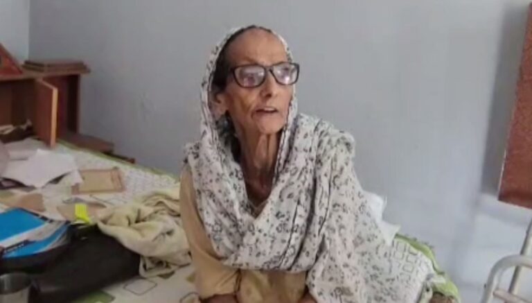 ਹੁਸ਼ਿਆਰਪੁਰ ’ਚ ਚੋਰਾਂ ਨੇ ਘਰ ’ਚ ਦਾਖਲ ਹੋ ਕੇ ਲੁੱਟੀ ਬਜ਼ੁਰਗ ਔਰਤ/ ਹਥਿਆਰ ਦਿਖਾ ਕੇ ਨਕਦੀ ਤੇ ਮੋਬਾਈਲ ਖੋਹ ਕੇ ਫਰਾਰ