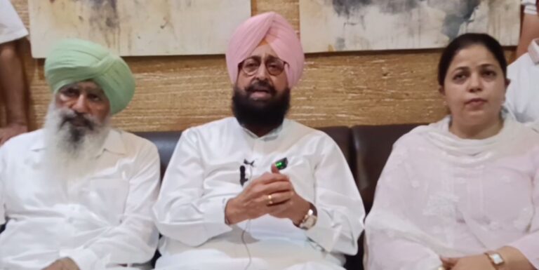 ਮੋਗਾ ’ਚ ਆਮ ਆਦਮੀ ਪਾਰਟੀ ’ਤੇ ਵਰ੍ਹੇ ਪ੍ਰਤਾਪ ਬਾਜਵਾ/ ਕੁਵਰ ਵਿਜੇ ਪ੍ਰਤਾਪ ਨੂੰ ਪਾਰਟੀ ’ਚੋਂ ਕੱਢਣ ਨੂੰ ਲੈ ਕੇ ਕੀਤੇ ਵੱਡੇ ਖੁਲਾਸੇ/ ਕਿਹਾ, ਬੇਅਦਬੀ ਕਾਂਡ ਬਾਰੇ ਸੱਚ ਬੋਲਣ ਦੀ ਦਿੱਤੀ ਗਈ ਐ ਸਜ਼ਾ