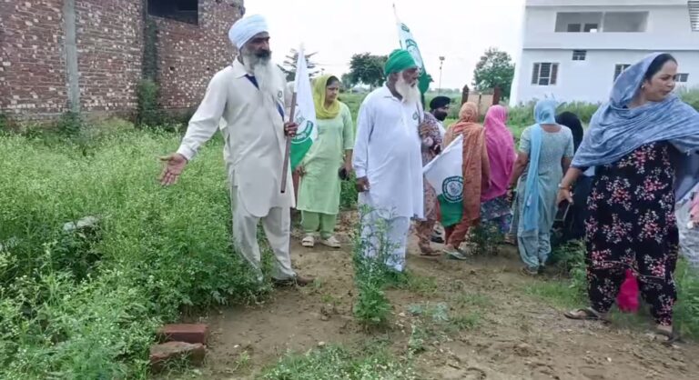 ਗੁਰਦਾਸਪੁਰ ਦੀ ਹਯਾਤ ਨਗਰ ਕਾਲੋਨੀ ’ਚ ਆਹਮੋ-ਸਾਮ੍ਹਣੇ ਹੋਈਆਂ ਧੋ ਧਿਰਾਂ; ਗੁਰਦੁਆਰਾ ਸਾਹਿਬ ਬਣਾਉਣ ਦੀ ਜਗ੍ਹਾਂ ਨੂੰ ਲੈ ਕੇ ਟਕਰਾਅ, ਵੀਡੀਓ ਵਾਇਰਲ