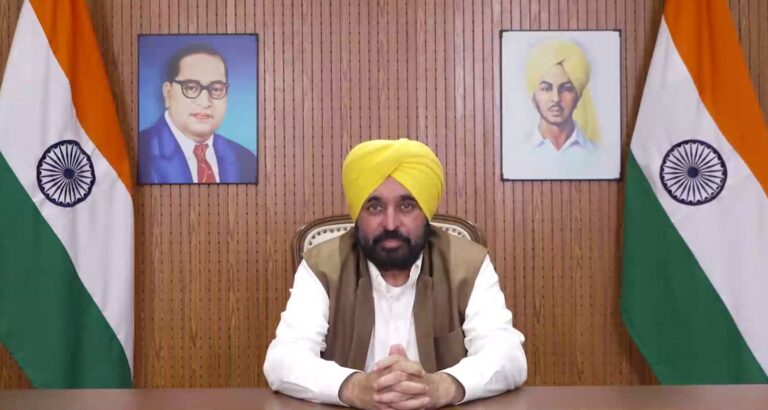 ਮੁੱਖ ਮੰਤਰੀ ਮਾਨ ਦਾ ਕੈਪਟਨ ਅਮਰਿੰਦਰ ਸਿੰਘ ‘ਤੇ ਤਿੱਖਾ ਹਮਲਾ; ਮਜੀਠੀਆ ਦੀ ਹਮਾਇਤ ’ਚ ਪੋਸਟ ਪਾਉਣ ‘ਤੇ ਖੜ੍ਹੇ ਕੀਤੇ ਸਵਾਲ; ਕਿਹਾ, ਆਪਣੇ ਆਗੂਆਂ ਬਾਰੇ ਸਥਿਤੀ ਸਪੱਸ਼ਟ ਕਰੇ ਭਾਜਪਾ ਤੇ ਕਾਂਗਰਸ