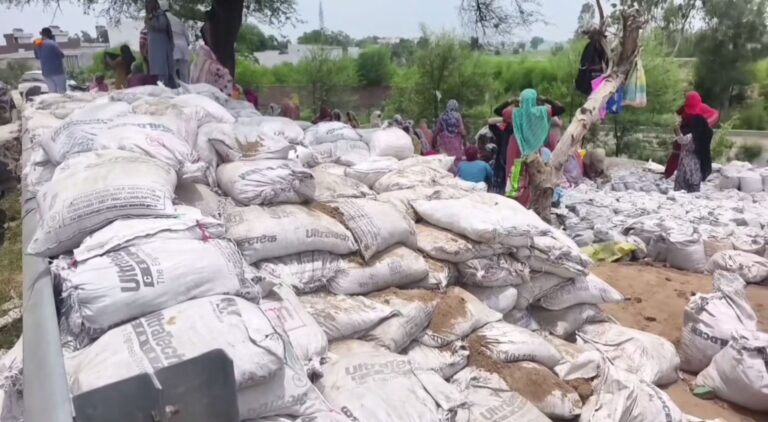 ਸੰਗਰੂਰ ਇਲਾਕੇ ’ਚ ਘੱਗਰ ਦੀ ਸਫਾਈ ਨਾ ਹੋਣ ਕਾਰਨ ਹੜ੍ਹਾਂ ਦਾ ਖਤਰਾ/ ਪ੍ਰਸ਼ਾਸਨ ’ਤੇ ਲੱਗੇ ਕੰਮ ਦੀ ਥਾਂ ਸਿਰਫ ਫੋਟੋਆਂ ਖਿਚਵਾਉਣ ਦੇ ਇਲਜ਼ਾਮ