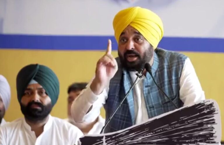 ਲੁਧਿਆਣਾ ’ਚ ਮੁੱਖ ਮੰਤਰੀ ਮਾਨ ਨੇ ਮਜੀਠੀਆ ਨੂੰ ਲੈ ਕੇ ਕੱਸਿਆ ਤੰਜ਼/ ਕਿਹਾ, ਜ਼ਿਲ੍ਹਿਆਵਾਲਾ ਬਾਗ ਦੇ ਕਾਤਲਾਂ ਨੂੰ ਰੋਟੀ ਖੁਆਉਣ ਵਾਲੇ ਜੇਲ੍ਹ ’ਚ ਨੇ….