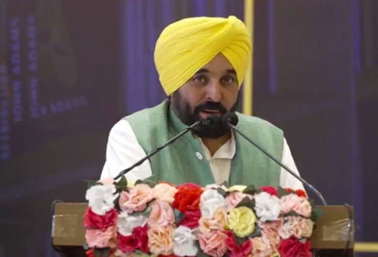 ਮੁੱਖ ਮੰਤਰੀ ਮਾਨ ਦੇ ਬਰਨਾਲਾ ਵਾਲੀਆਂ ਨੂੰ ਵੱਡਾ ਤੋਹਫਾ; 2.80 ਕਰੋੜ ਨਾਲ ਬਣੀਆਂ 8 ਲਾਇਬ੍ਰੇਰੀਆਂ ਲੋਕ ਅਰਪਨ; ਕਿਹਾ, ਨੌਜਵਾਨਾਂ ਲਈ ਮਾਰਗ-ਦਰਸ਼ਕ ਸਾਬਤ ਹੋਣਗੀਆਂ ਲਾਇਬ੍ਰੇਰੀਆਂ