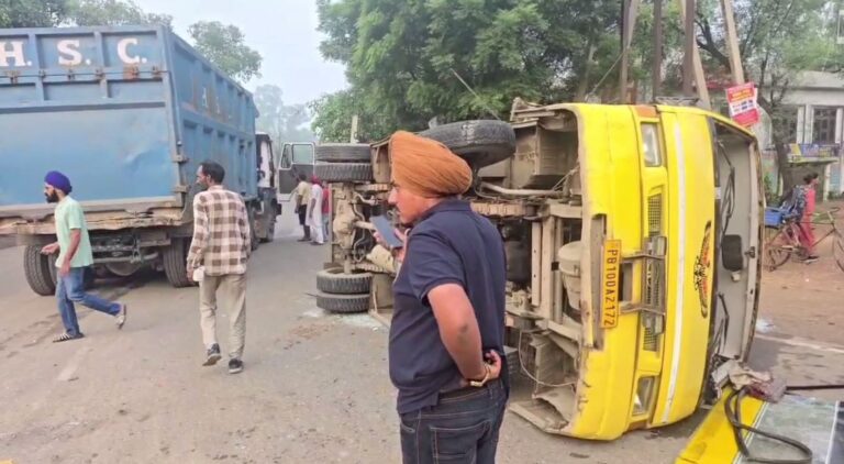 ਖੰਨਾ ’ਚ ਧਾਗਾ ਫੈਕਟਰੀ ਦੀ ਬੱਸ ਨੂੰ ਹਾਦਸਾ; ਡੇਢ ਦਰਜਨ ਦੇ ਕਰੀਬ ਮੁਲਾਜ਼ਮ ਜ਼ਖਮੀ