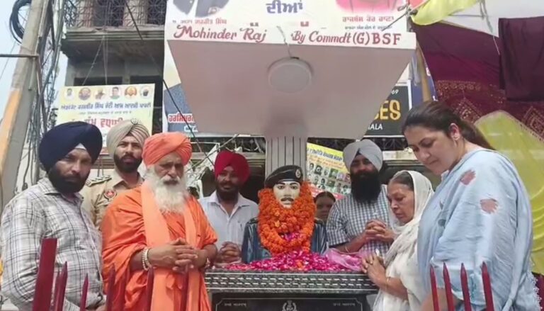 ਕਪੂਰਥਲਾ ਵਿਖੇ ਕਾਰਗਿਲ ਦਿਵਸ ਮੌਕੇ ਸਮਾਗਮ; ਸ਼ਹੀਦ ਮਹਿੰਦਰ ਰਾਜ ਦੀ ਸ਼ਹਾਦਤ ਨੂੰ ਕੀਤਾ ਯਾਦ; ਬਾਬਾ ਬਲਬੀਰ ਸਿੰਘ ਸੀਚੇਵਾਲ ਨੇ ਦਿੱਤੀ ਸ਼ਰਧਾਂਜਲੀ