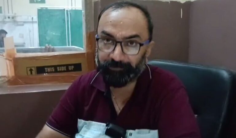 ਜਲੰਧਰ ’ਚ ਨੌਜਵਾਨ ਦਾ ਗੋਲੀਆਂ ਮਾਰ ਕੇ ਕਤਲ/ ਮੋਟਰ ਸਾਈਕਲ ਸਵਾਰ ਗੋਲੀਆਂ ਚਲਾ ਕੇ ਫਰਾਰ/ ਪੁਲਿਸ ਨੇ ਲਾਸ਼ ਕਬਜ਼ੇ ’ਚ ਲੈ ਕੇ ਜਾਂਚ ਕੀਤੀ ਸ਼ੁਰੂ