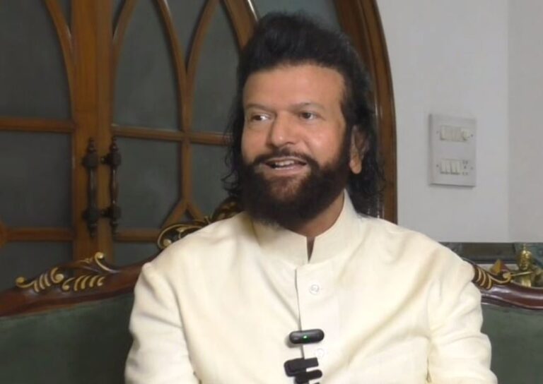 ਦਿਲਜੀਤ ਦੋਸਾਂਝ ਦੇ ਹੱਕ ’ਚ ਨਿਤਰੇ ਗਾਇਕ ਹੰਸ ਰਾਜ ਹੰਸ/ ਫਿਲਮ ਨੂੰ ਲੈ ਕੇ ਚੱਲ ਰਹੇ ਵਿਵਾਦ ਨੂੰ ਦੱਸਿਆ ਬੇਲੋੜੀ ਬਹਿਸ਼/ ਕਿਹਾ, ਪਾਕਿਸਤਾਨ ਦੇ ਲੋਕ ਨਹੀਂ ਸਰਕਾਰ ਗਲਤ ਐ