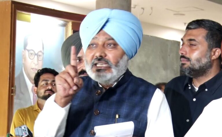 ਖਜਾਨਾ ਮੰਤਰੀ ਹਰਪਾਲ ਚੀਮਾ ਵੱਲੋਂ ਸੀਆਈਐਸਐਫ ਤਾਇਨਾਤੀ ਬਾਰੇ ਵੱਡਾ ਬਿਆਨ/ ਪੰਜਾਬ ਦੇ ਪਾਣੀਆਂ ਬਾਰੇ ਵਿਰੋਧੀ ਪਾਰਟੀਆਂ ਦੇ ਇਤਿਹਾਸਕ ਧੋਖੇ ਤੋਂ ਚੁੱਕਿਆ ਪਰਦਾ/ ਸੀਆਈਐਸਐਫ ਦੀ ਤੈਨਾਤੀ ਲਈ ਪਿਛਲੀ ਕਾਂਗਰਸ ਸਰਕਾਰ ਦੱਸਿਆ ਜ਼ਿੰਮੇਵਾਰ