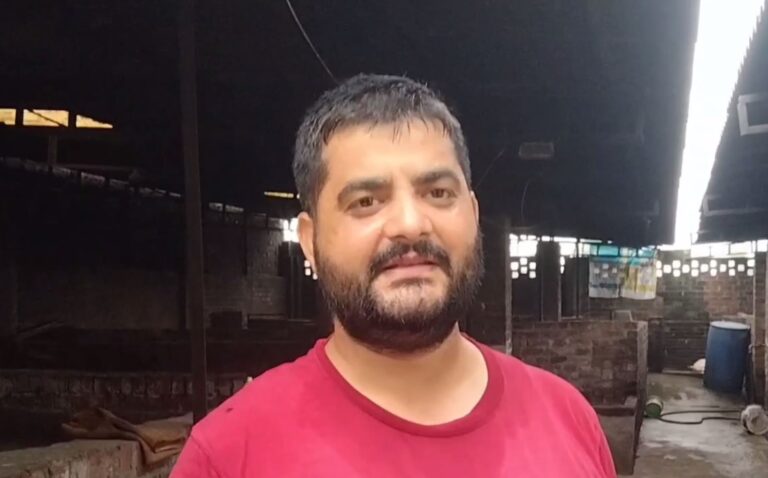 ਗੁਰਦਾਸਪੁਰ ਦੋ ਸਕੇ ਭਰਾਵਾਂ ਨੇ ਪਿੰਗ ਫਾਰਮਿੰਗ ’ਚ ਕਮਾਇਆ ਨਾਮ; ਨੌਕਰੀ ਦੇ ਨਾਲ ਨਾਲ ਸਹਾਇਕ ਧੰਦਾ ਅਪਨਾ ਕੇ ਕਰ ਰਹੇ ਮੋਟੀ ਕਮਾਈ; ਅਸਾਮ, ਗੁਹਾਟੀ ਸਮੇਤ ਵੱਖ ਵੱਖ ਥਾਵਾਂ ਤੇ ਕਰਦੇ ਨੇ ਸਪਲਾਈ