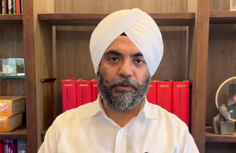 ਮਜੀਠੀਆ ਮਾਮਲੇ ਦੀ ਸੁਣਵਾਈ ਮੀਡੀਆ ਦੀ ਹਾਜ਼ਰੀ ’ਚ ਕਰਨ ਦੀ ਮੰਗ; ਮਜੀਠੀਆ ਦੇ ਵਕੀਲਾਂ ਨੇ ਮੋਹਾਲੀ ਅਦਾਲਤ ’ਚ ਦਿੱਤੀ ਅਰਜ਼ੀ