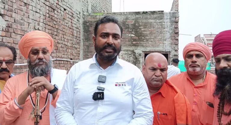 ਅੰਮ੍ਰਿਤਸਰ ’ਚ ਮਸੀਹੀ ਸਮਾਗਮ ਖਿਲਾਫ ਇਕਜੁਟ ਹੋਈਆਂ ਜਥੇਬੰਦੀਆਂ; ਨਿਹੰਗ ਸਿੰਘ, ਹਿੰਦੂ ਤੇ ਵਾਲਮੀਕ ਸੰਗਠਨਾਂ ਨੇ ਸਮਾਗਮ ਦਾ ਕੀਤਾ ਵਿਰੋਧ; ਪਾਬੰਦੀ ਨਾ ਲੱਗਣ ’ਤੇ ਖੁਦ ਕਾਰਵਾਈ ਦੀ ਦਿੱਤੀ ਚਿਤਾਵਨੀ