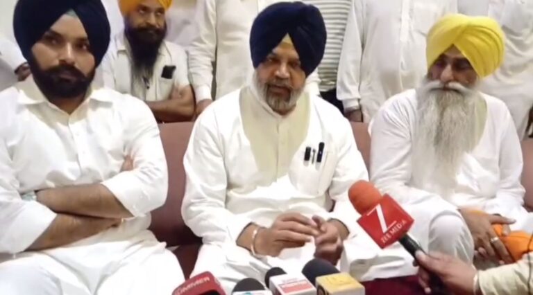 ਅਕਾਲੀ ਦਲ ’ਚ ਰਲੇਵੇ ਬਾਰੇ ਵਿਧਾਇਕ ਇਆਲੀ ਦਾ ਵੱਡਾ ਬਿਆਨ; ਸੁਖਬੀਰ ਬਾਦਲ ਨੂੰ ਪਾਰਟੀ ਦੀ ਬਿਹਤਰੀ ਲਈ ਤਿਆਗ ਦੀ ਦਿੱਤੀ ਸਲਾਹ; ਕਿਹਾ, ਜੇਕਰ ਸੁਖਬੀਰ ਬਾਦਲ ਤਿਆਗ ਕਰ ਦੇਣ ਤਾਂ ਰਲੇਵਾ ਸੰਭਵ ਹੋ ਸਕਦੈ