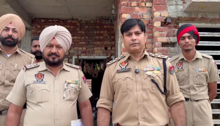 ਮੋਗਾ ਪੁਲਿਸ ਵੱਲੋਂ 37 ਲੱਖ 71 ਹਜ਼ਾਰ ਦੀ ਜਾਇਦਾਦ ਜ਼ਬਤ; ਨਸ਼ਾ ਤਸਕਰ ਦੀ ਜਾਇਦਾਦ ’ਤੇ ਚਿਪਕਾਇਆ ਜ਼ਬਤੀ ਦਾ ਨੋਟਿਸ