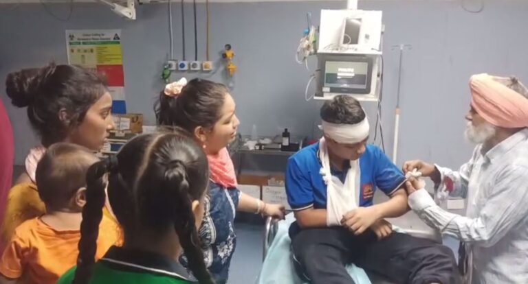 ਕਪੂਰਥਲਾ ਦੇ ਬਿਸ਼ਨਪੁਰਾ ਨੇੜੇ ਆਵਾਰਾ ਪਸ਼ੂ ਕਾਰਨ ਹਾਦਸਾ/ ਵਿਦਿਆਰਥੀਆਂ ਦਾ ਭਰਿਆ ਆਟੋ ਪਲਟਣ ਨਾਲ 8 ਜਣੇ ਜ਼ਖ਼ਮੀ