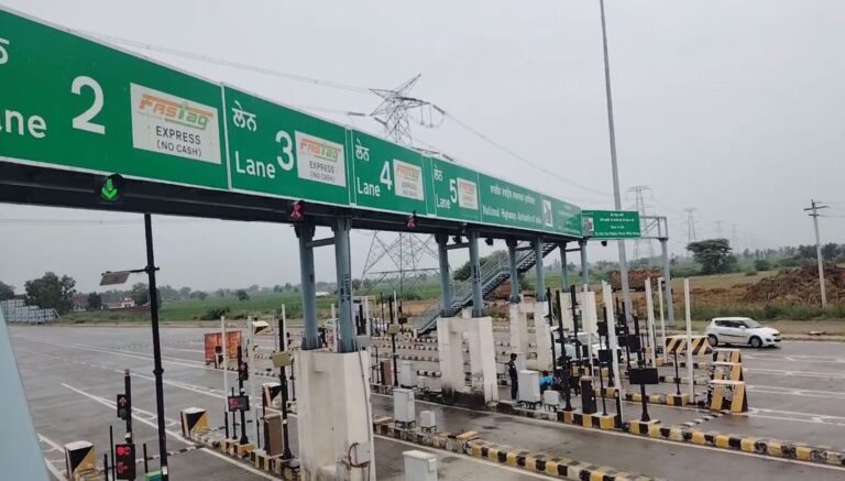ਆਜ਼ਾਦੀ ਦਿਵਸ ਮੌਕੇ ਨੈਸ਼ਨਲ ਹਾਈਵੇ ਅਥਾਰਟੀ ਦਾ ਤੋਹਫਾ; ਸਾਲਾਨਾ ਫਾਸਟੈਗ ਟੋਲ ਪਾਸ ਦੀ ਸਹੂਲਤ ਸ਼ੁਰੂ; 3000 ਰੁਪਏ ’ਚ ਪੂਰਾ ਸਾਲ ਕਰ ਸਕਣਗੇ ਸਫਰ