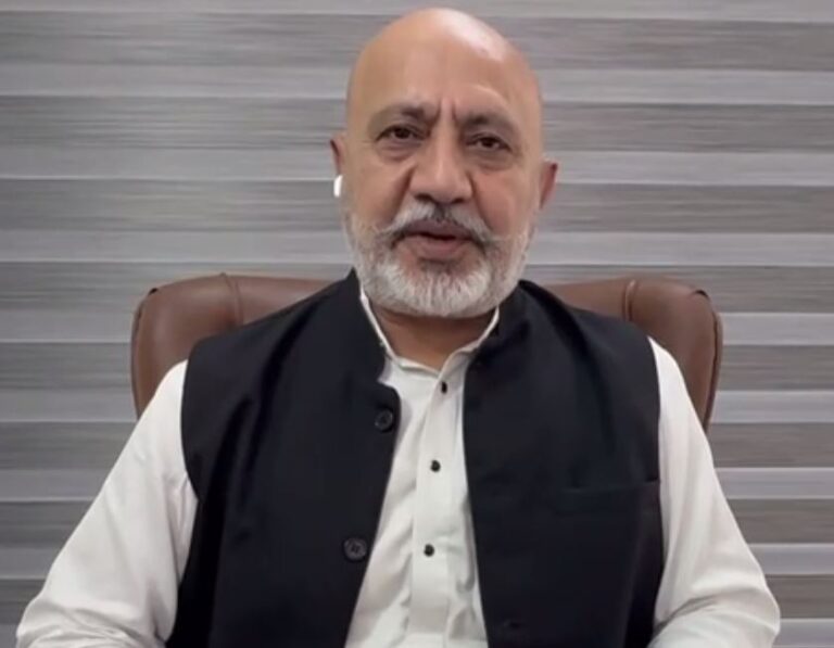 ਆਪ ਆਗੂ ਬਲਤੇਜ ਪੰਨੂ ਦਾ ਸਤਪ੍ਰੀਤ ਸੱਤਾ ਮਾਮਲੇ ਬਾਰੇ ਵੱਡਾ ਬਿਆਨ; ਬਲਿਊ ਕੌਰਨਰ ਨੋਟਿਸ ਜਾਰੀ ਹੋਣ ਨੂੰ ਦੱਸਿਆ ਵੱਡੀ ਕਾਰਵਾਈ; ਸੱਤਾ ਦੇ ਬਿਕਰਮ ਮਜੀਠੀਆ ਨਾਲ ਸਬੰਧ ਹੋਣ ਦਾ ਦਾਅਵਾ