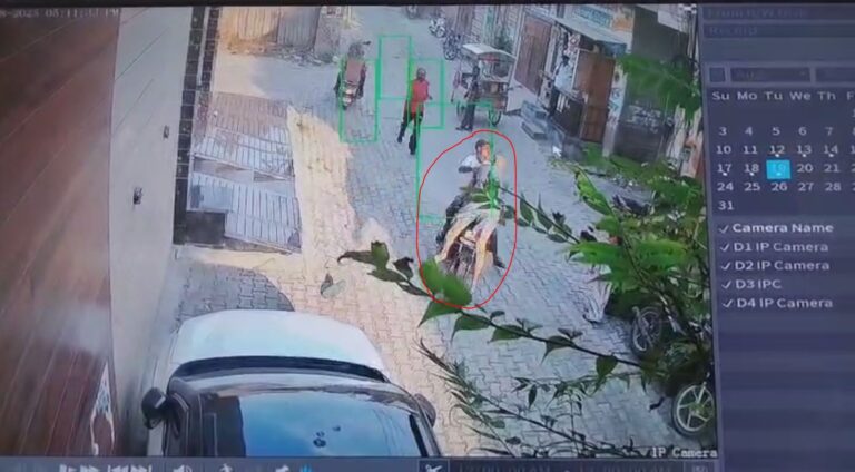 ਮੋਗਾ ’ਚ ਮੋਟਰ ਸਾਇਕਲ ਲੁਟੇਰਿਆਂ ਦੀ ਟੱਕਰ ਨਾਲ ਨੌਜਵਾਨ ਜ਼ਖਮੀ; ਮੋਬਾਈਲ ਖੋਹ ਕੇ ਭਜਦਿਆਂ ਨੂੰ ਰੋਕਣ ਦੀ ਕੀਤੀ ਸੀ ਕੋਸ਼ਿਸ਼; ਘਟਨਾ ਸੀਸੀਟੀਵੀ ‘ਚ ਕੈਦ, ਪੁਲਿਸ ਨੇ ਦਰਜ ਕੀਤਾ ਕੇਸ