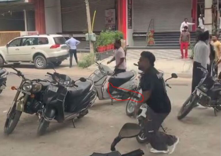 ਪਟਿਆਲਾ ਦੇ 21 ਨੰਬਰ ਫਾਟਕ ਨੇੜੇ ਭਿੱੜੇ ਦੋ ਗਰੁੱਪ; ਘਟਨਾ ਦੀ ਵੀਡੀਓ ਸ਼ੋਸ਼ਲ ਮੀਡੀਆ ’ਤੇ ਵਾਇਰਲ