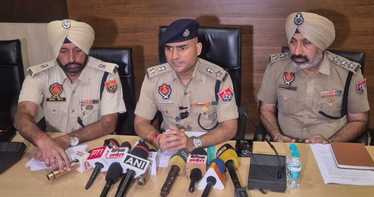 ਹੁਸ਼ਿਆਰਪੁਰ ਟੈਂਕਰ ਧਮਾਕਾ ਮਾਮਲੇ ’ਚ 4 ਮੁਲਜ਼ਮ ਗ੍ਰਿਫ਼ਤਾਰ; ਗੈਰ-ਕਾਨੂੰਨੀ ਕਾਰੋਬਾਰ ਚਲਾ ਰਹੇ ਸੀ ਮੁਲਜ਼ਮ; ਛਾਪੇਮਾਰੀ ਦੌਰਾਨ 50 ਸਿਲੰਡਰ ਬਰਾਮਦ