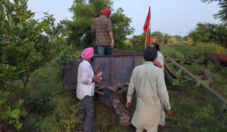 ਨਾਭਾ ਦੇ ਪਿੰਡ ਸਹੌਲੀ ਵਿਖੇ ਮਿਲੀ ਲਵਾਰਸ ਟਰਾਲੀ; ਬਰਾਮਦ ਟਰਾਲੀ ਸ਼ੰਭੂ ਬਾਰਡਰ ਤੋਂ ਚੋਰੀ ਹੋਣ ਦਾ ਸ਼ੱਕ;  ਕਿਸਾਨਾਂ ਨੇ ਪੁਲਿਸ ਪ੍ਰਸ਼ਾਸਨ ਤੋਂ ਜਾਂਚ ਦੀ ਕੀਤੀ ਮੰਗ